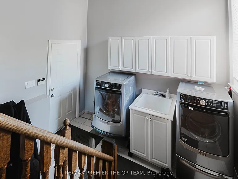 56 Park Ridge Dr #UPPER — Photo 28