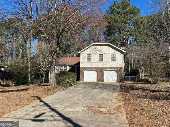 4502 Cherie Glen Trl, Stone Mountain, GA 30083