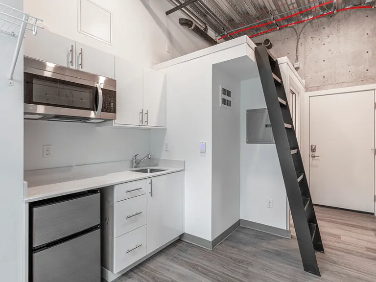 Odessa Apartments — Photo 4