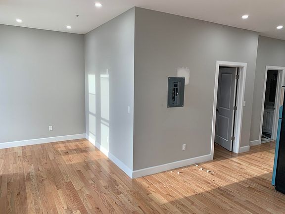 2nd image of 525 Clinton Ave #3A