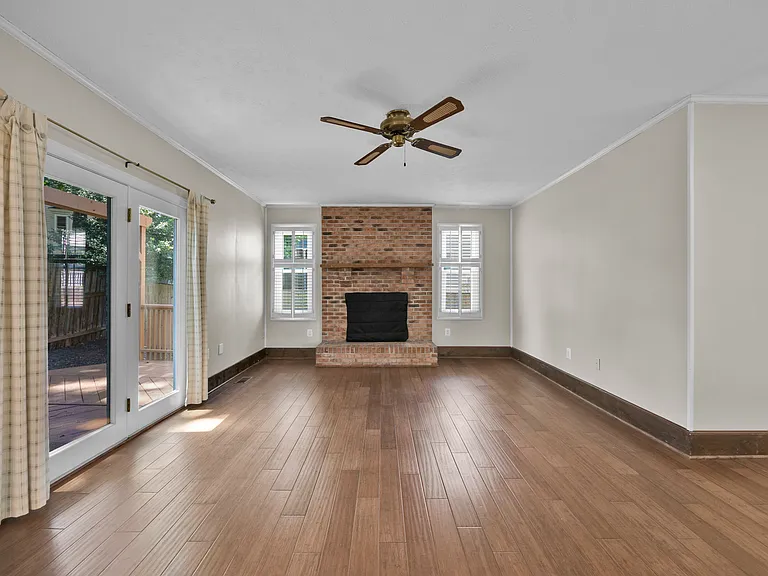 203 Markwood Dr — Photo 17