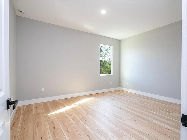 15 Ramblewood St — Photo 32