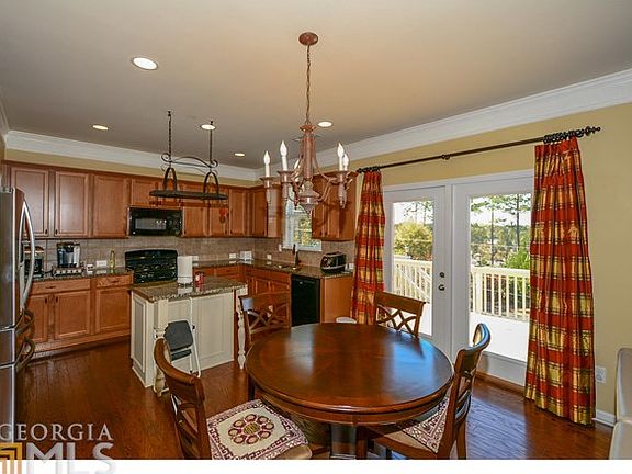 5th image of 208 Roseman Way