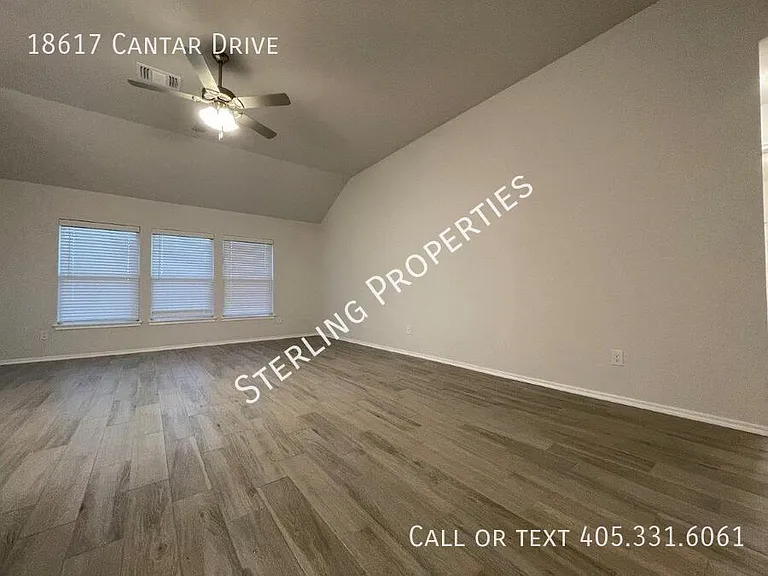 18617 Cantar Dr — Photo 13