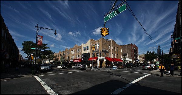 2nd image of 2821 33rd St APT 1D