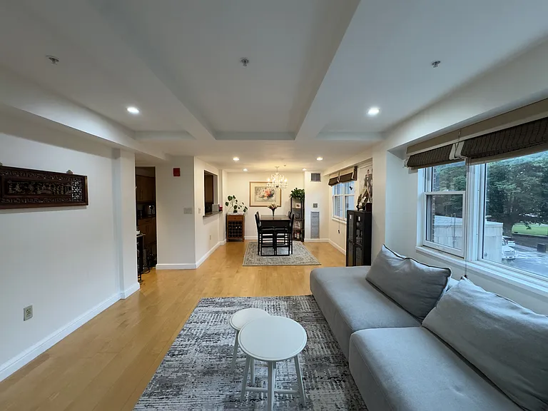 183-185A Massachusetts Ave #304 — Photo 4