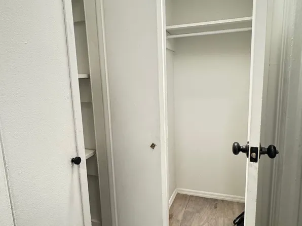 206 East 6th Street image 13 of 13