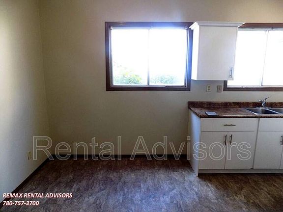 4th image of 10214B 120th Ave NW