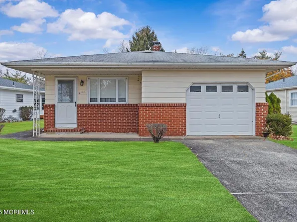 106 Fort De France Avenue, Berkeley, NJ 08721