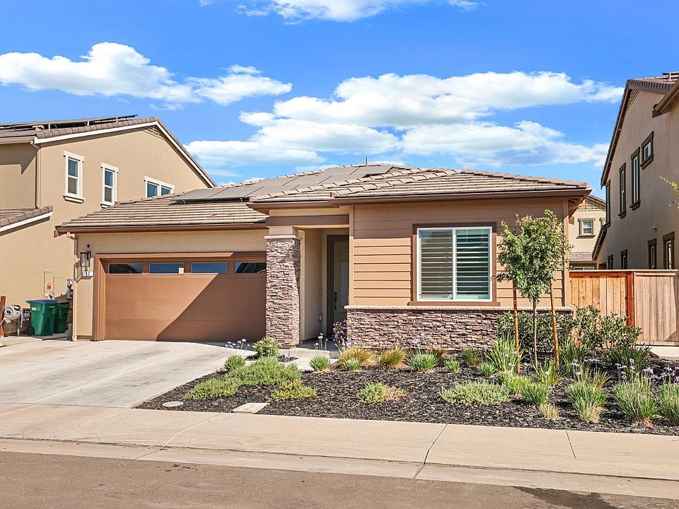 1st image of 97 Bodega Dr
