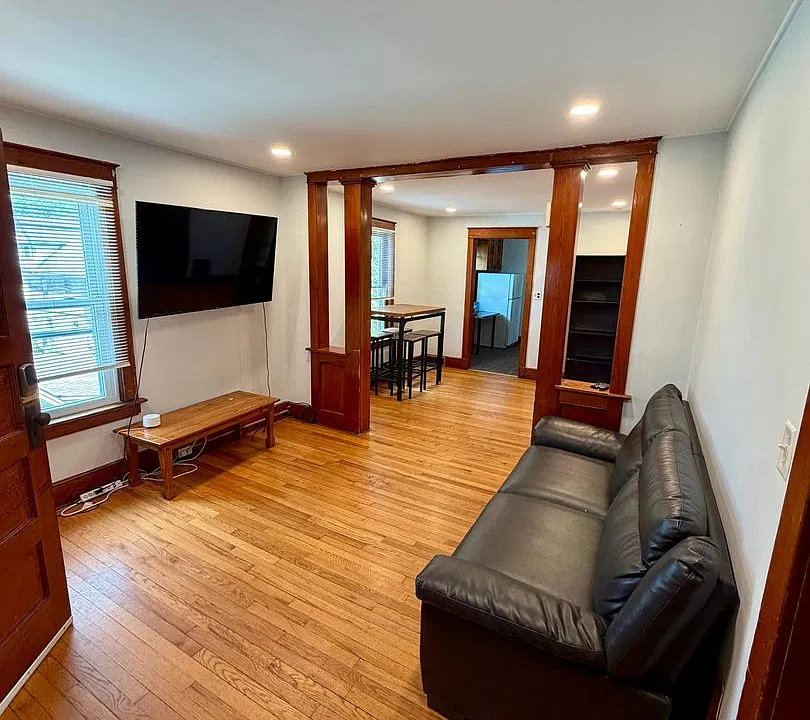 22 Mildred Ave