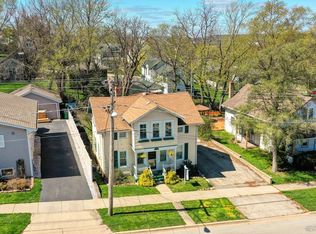 414 Grant St, Lemont, IL