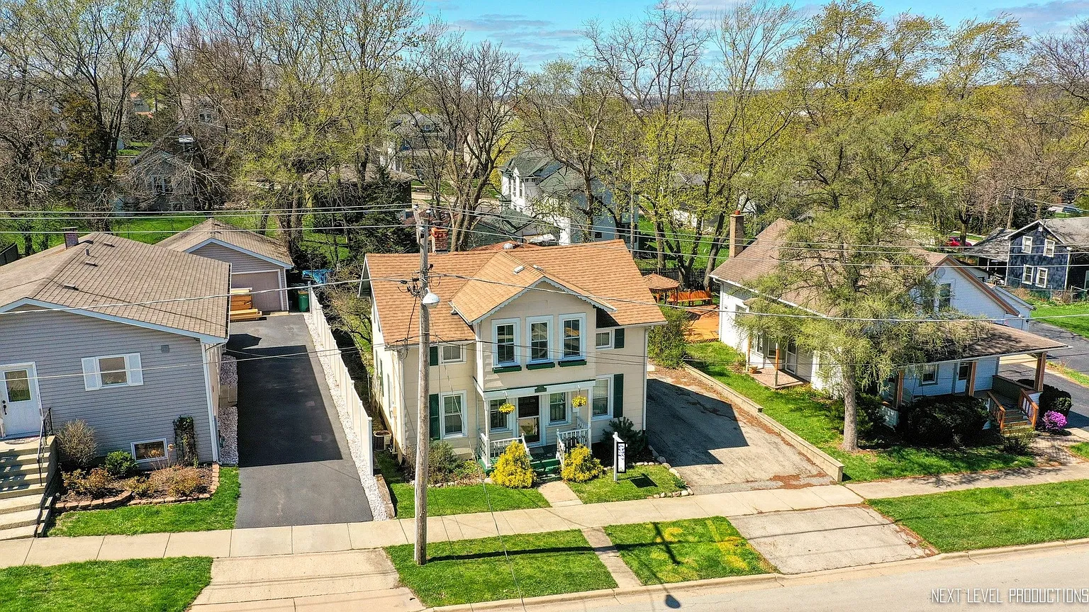 414 Grant St photo 1