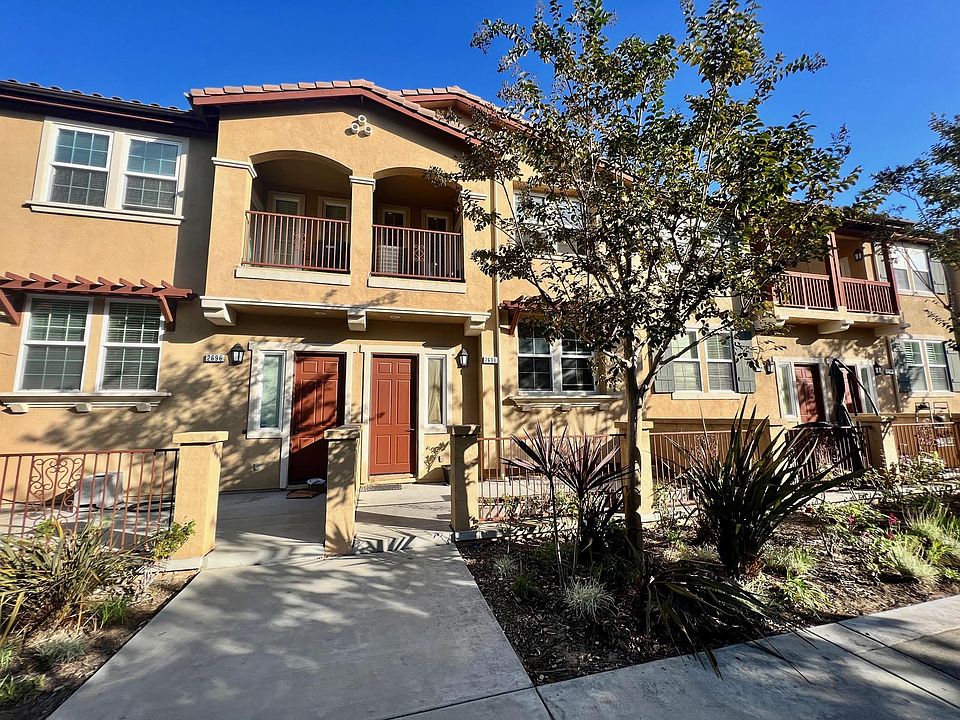 1st image of 2698 Cabrillo Ave
