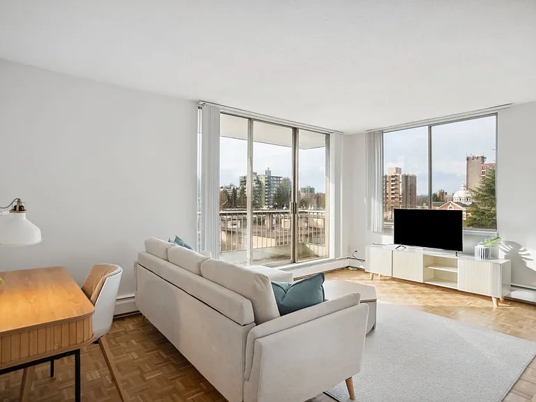 1305 W 12th Ave — Photo 82