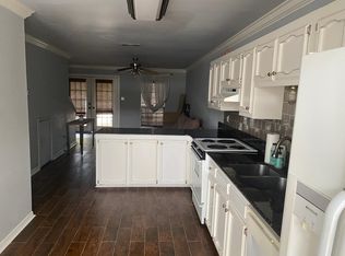 2293 Hollydale Ave APT 7D, Baton Rouge, LA 70808