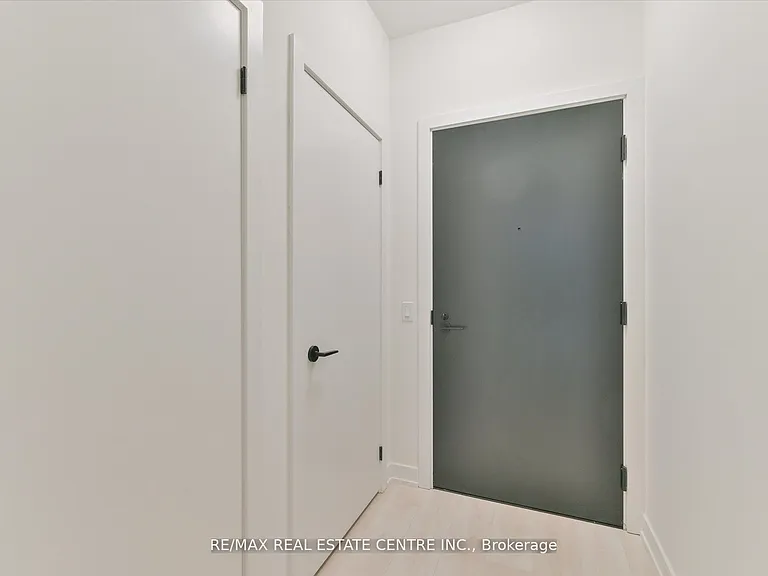 117 Broadway Ave #1406 — Photo 16
