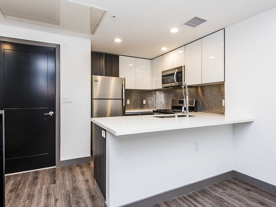 1st image of 7036 La Tijera Blvd #20896524