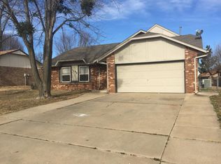1132 W Durham St, Broken Arrow, OK 74011