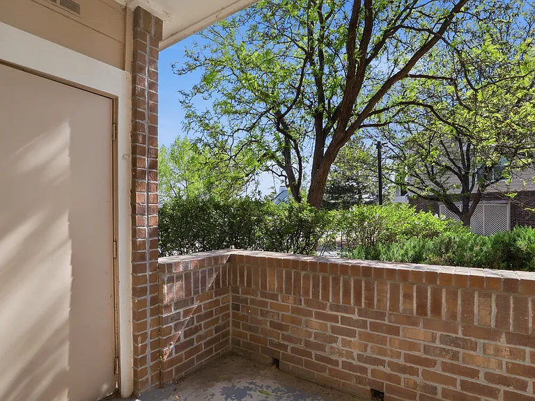 1696 Harris St — Photo 14