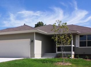 4324 SE Chisolm Rd, Topeka, KS 66609