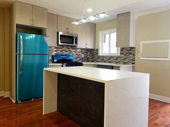 3rd image of 15509 Linden Blvd