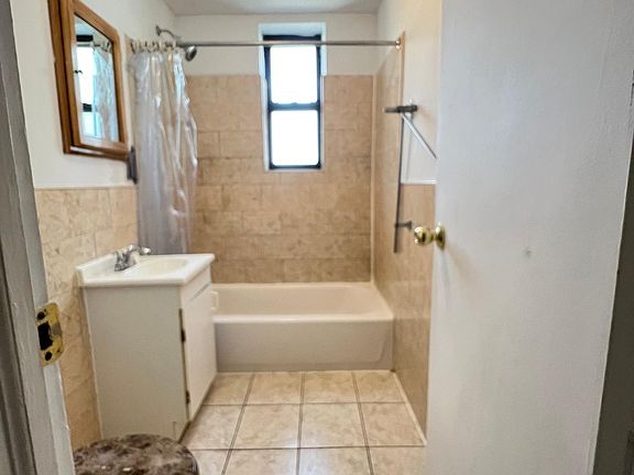 4th image of 7902 Bay Pkwy #2