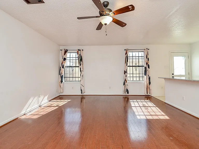 13837 Purplemartin St — Photo 14