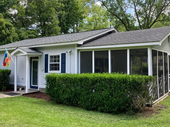 215c Battleground Avenue, New Bern, NC 28560