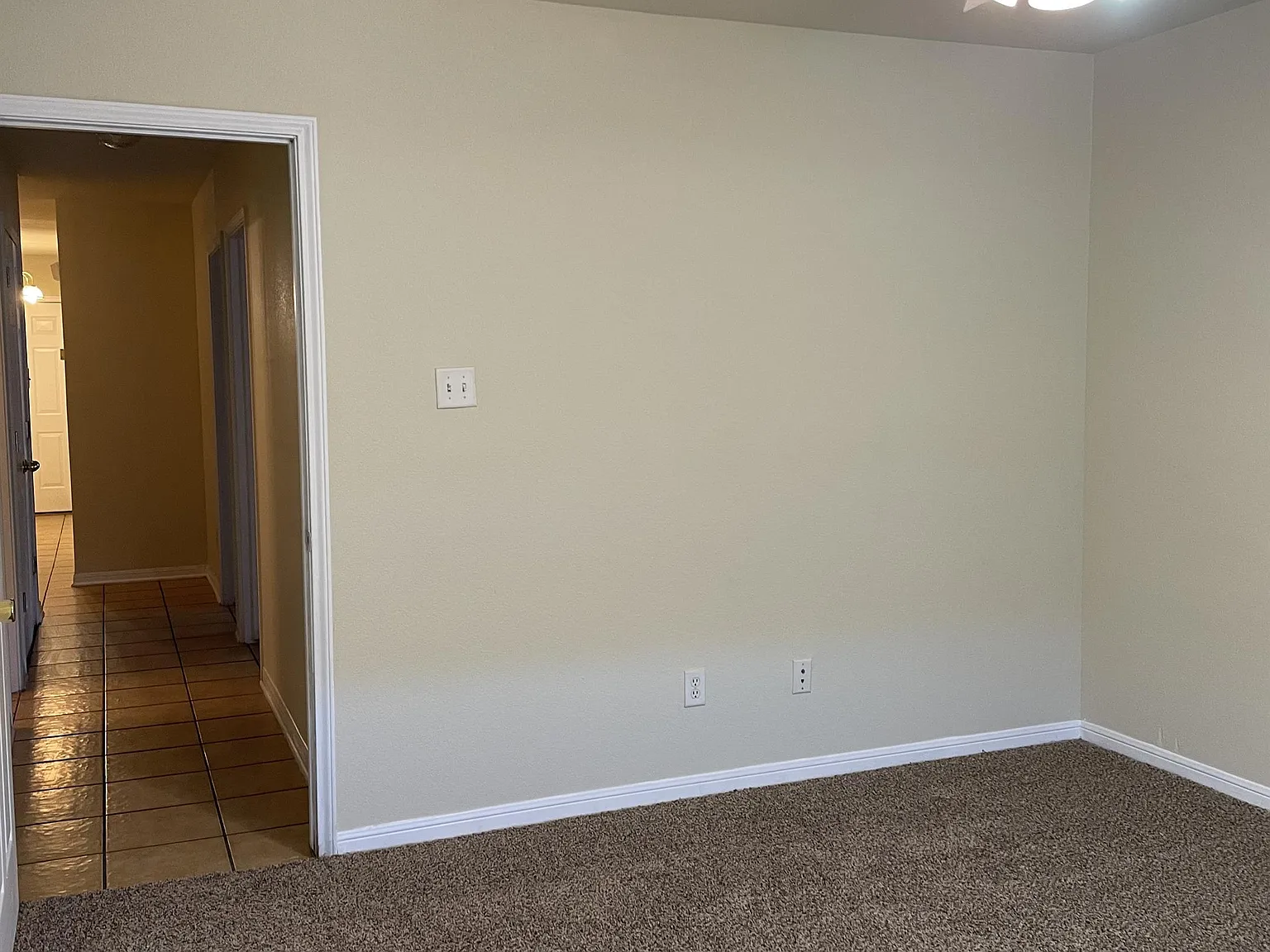 3907 Edgefield - A — Photo 2