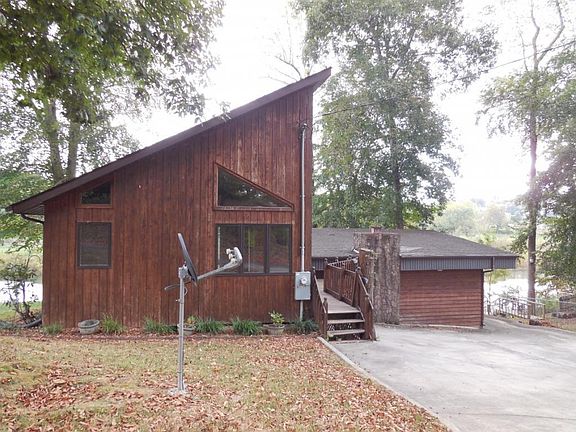 3rd image of 414 Lake Haven Dr