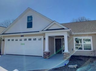 11470 S Lake Dr #125, Holland Township, MI 49424