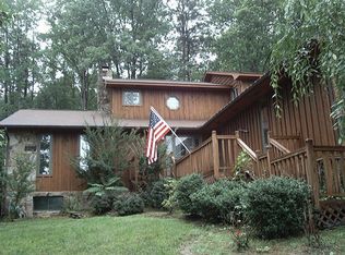 234 N Circle Dr, Caryville, TN 37714