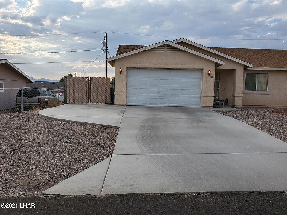 2nd image of 3161 Desert View Ct