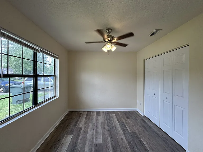 722 Sharon St — Photo 4