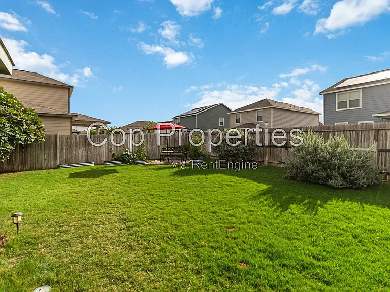2425 Ayers Dr — Photo 29