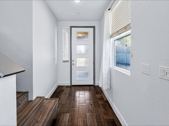 4th image of 2557 Commonwood Ln
