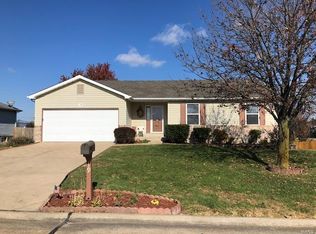 19 Heavenly Valley Dr, Dardenne Prairie, MO 63368