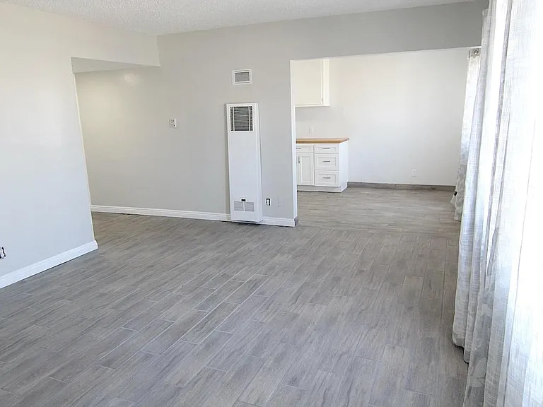 3247 W Century Blvd #8 — Photo 12
