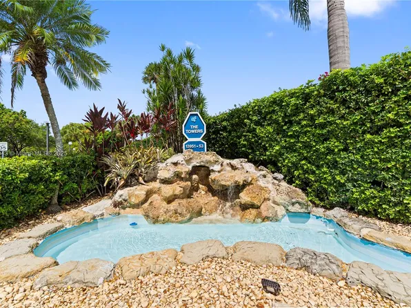 13953 Kendale Lakes Cir #305B, Miami, FL 33183