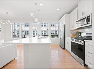 18 Sternadori Rd, Somerville, NJ 08876