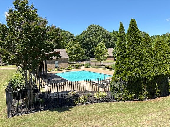 3rd image of 6153 Lubiani Valley Dr