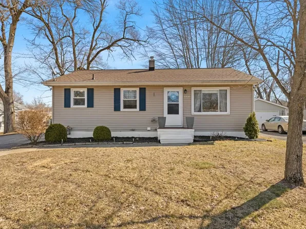 6636 Paris Ave SE, Grand Rapids, MI 49548