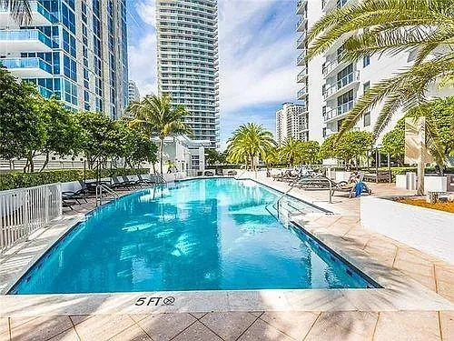 1 bed, 731 sqft, $3,000 — Photo 3