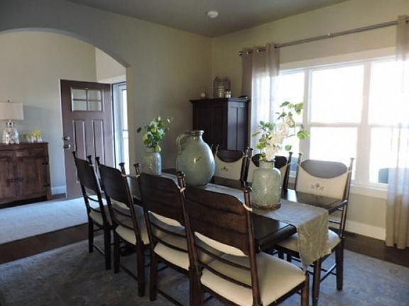 Formal dining or music room.