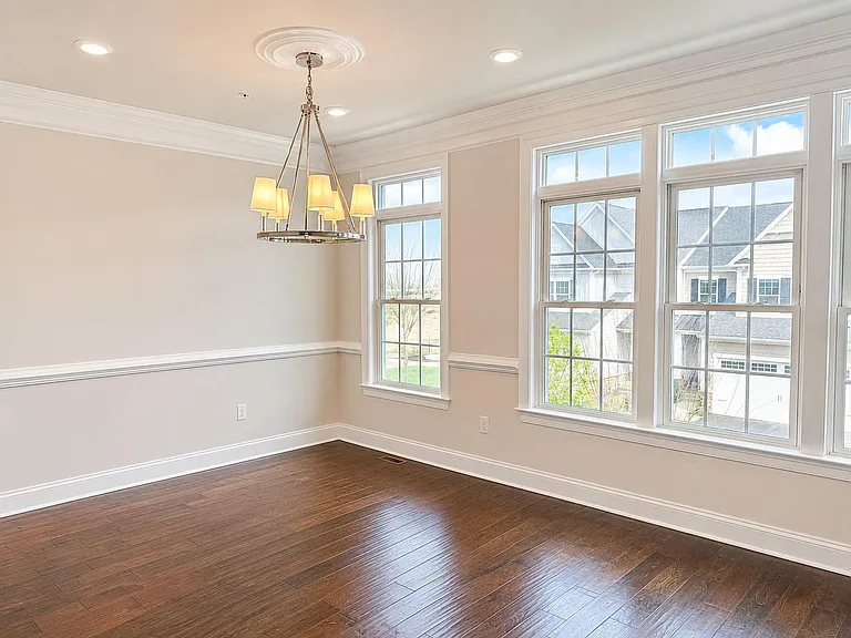 506 Cliff Ln — Photo 11