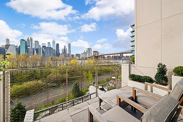 Sold by SERHANT. | media 2