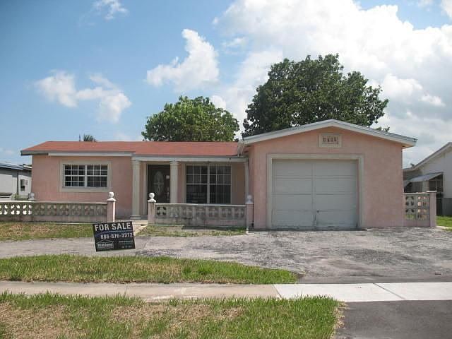 1st image of 4760 NW 41st Pl