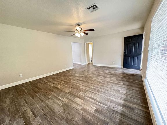 5th image of 1806 Chandler Dr