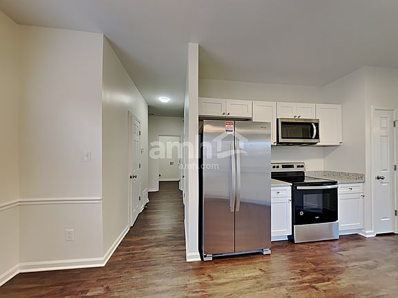 4th image of 9276 Durhamshire Dr